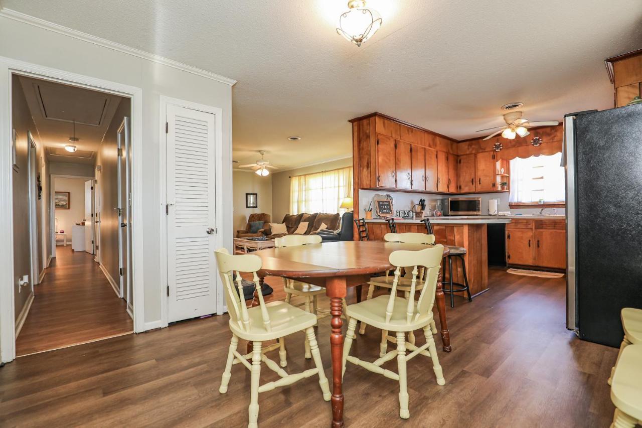 Spacious Home With Waterfront View-Welcome Pets Sneads Ferry Extérieur photo