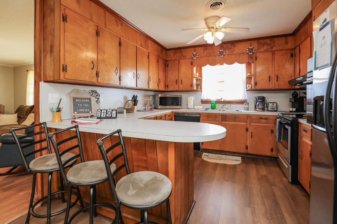 Spacious Home With Waterfront View-Welcome Pets Sneads Ferry Extérieur photo