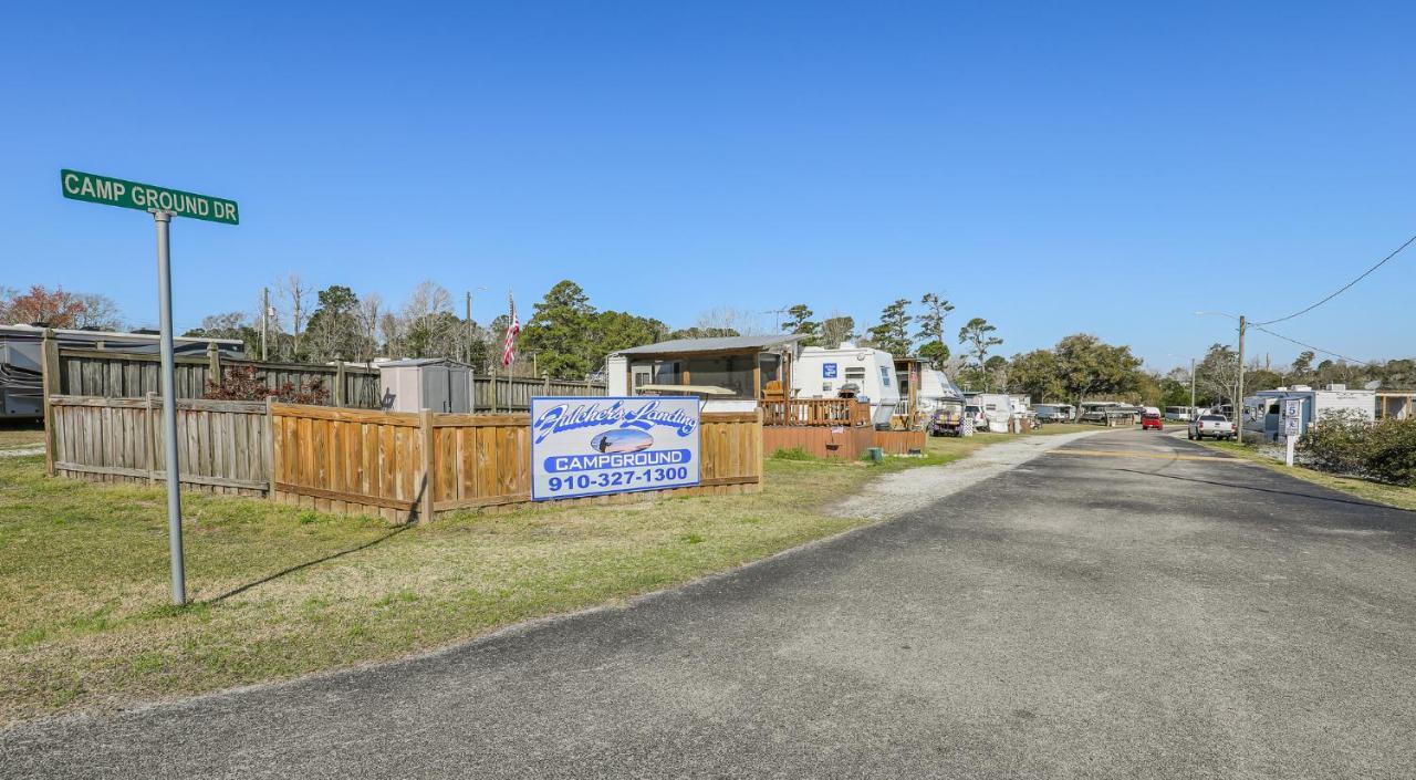 Spacious Home With Waterfront View-Welcome Pets Sneads Ferry Extérieur photo
