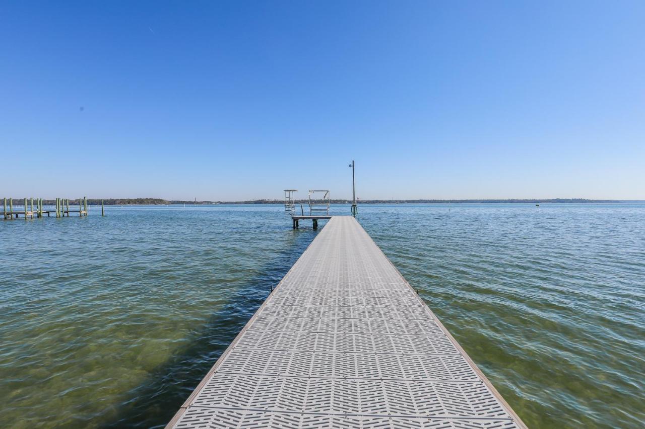 Spacious Home With Waterfront View-Welcome Pets Sneads Ferry Extérieur photo