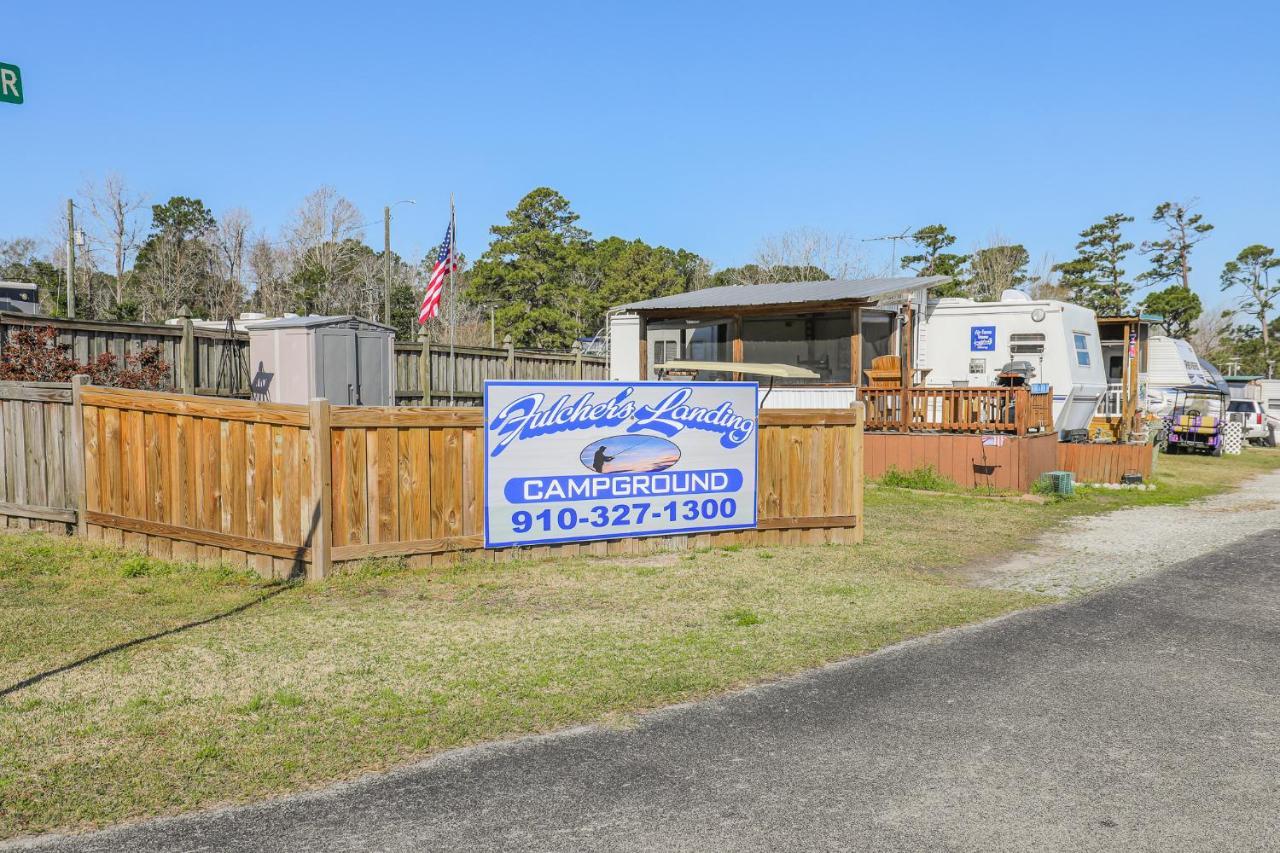 Spacious Home With Waterfront View-Welcome Pets Sneads Ferry Extérieur photo